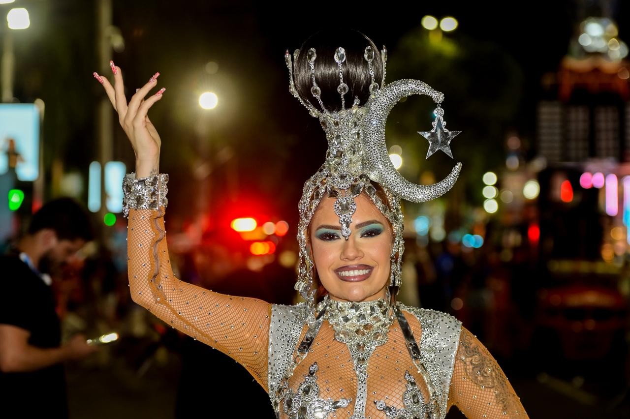 Presidente da UPM, Lara Mara conta que perdeu 40kg antes do Carnaval: 'Era muito acima do peso'