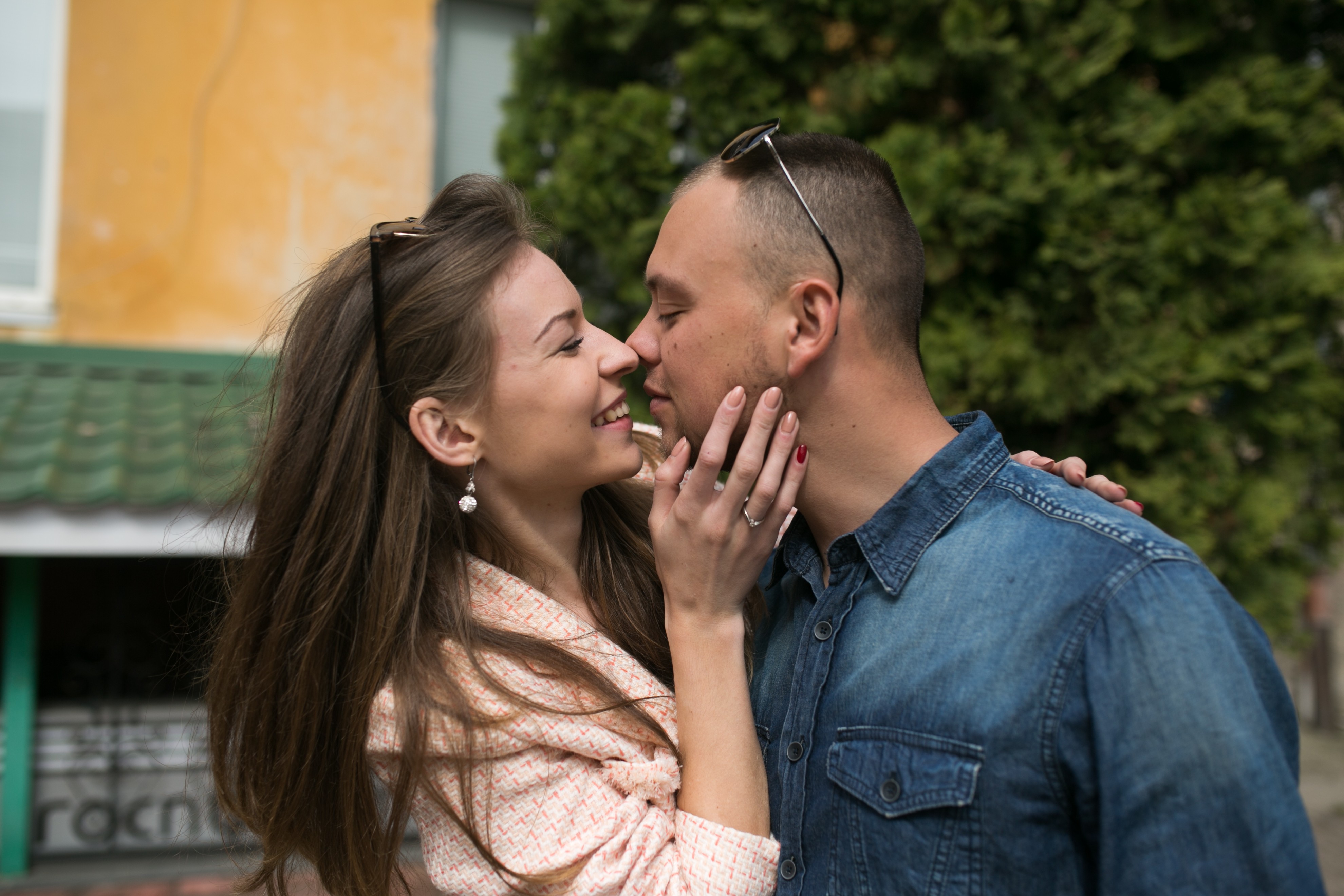 Mais que amigos, menos que namorados: veja quais são as regras da amizade colorida