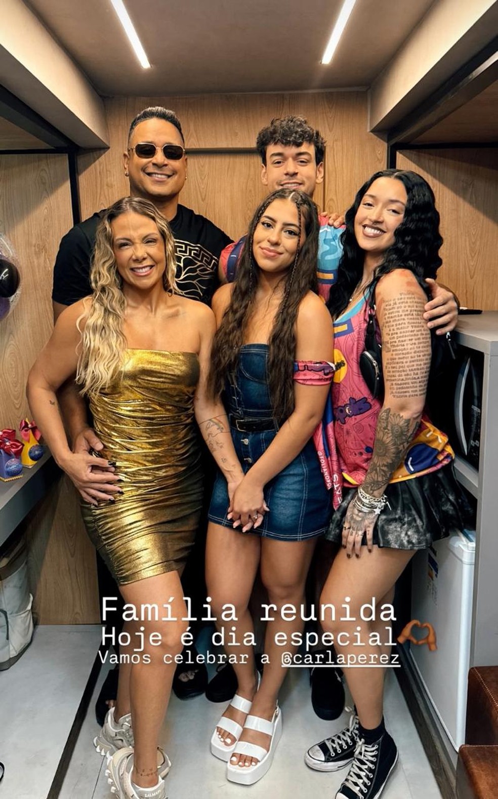 Carla Perez comemora aniversário com a família — Foto: Instagram