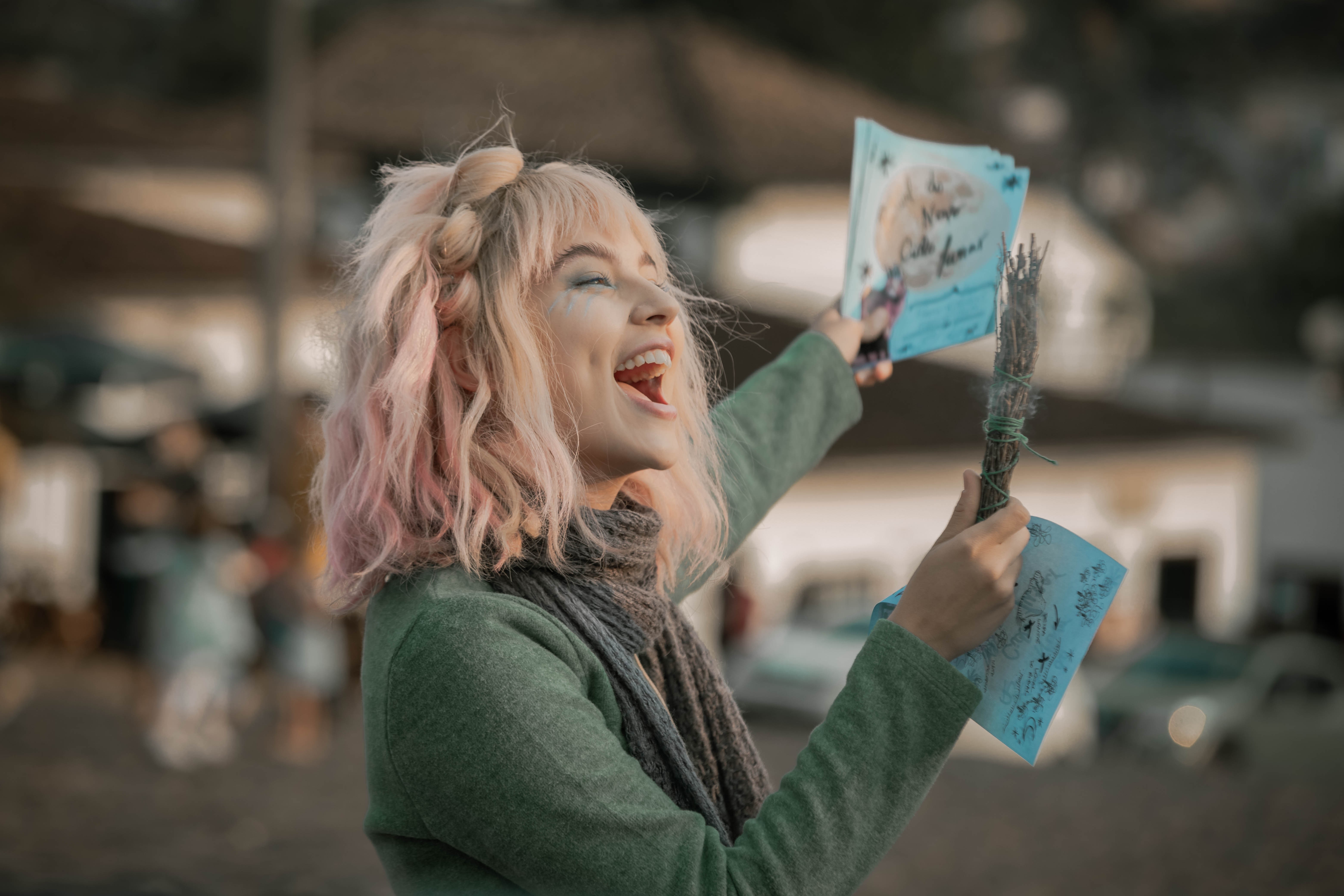 Vermelho Sangue: caracterização da série mistura culturas e fantasia juvenil