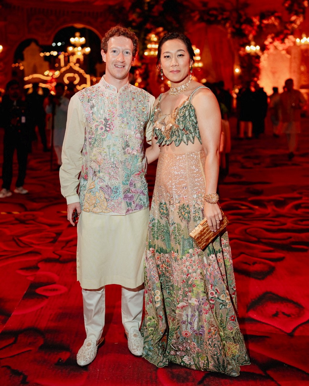 2024-03-03t153411z-546691971-rc22e6amog68-rtrmadp-3-india-ambani-marriage.jpg