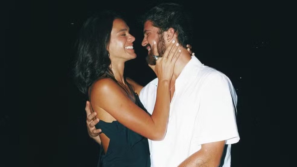 Bruna Marquezine e João Guilherme terminam relacionamento — Foto: Reprodução/Instagram