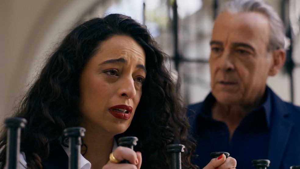 Imagem ilustrativa sobre Adriana descobre segredo de Arthur e vive primeira noite com Pedro em Quem Ama Cuida