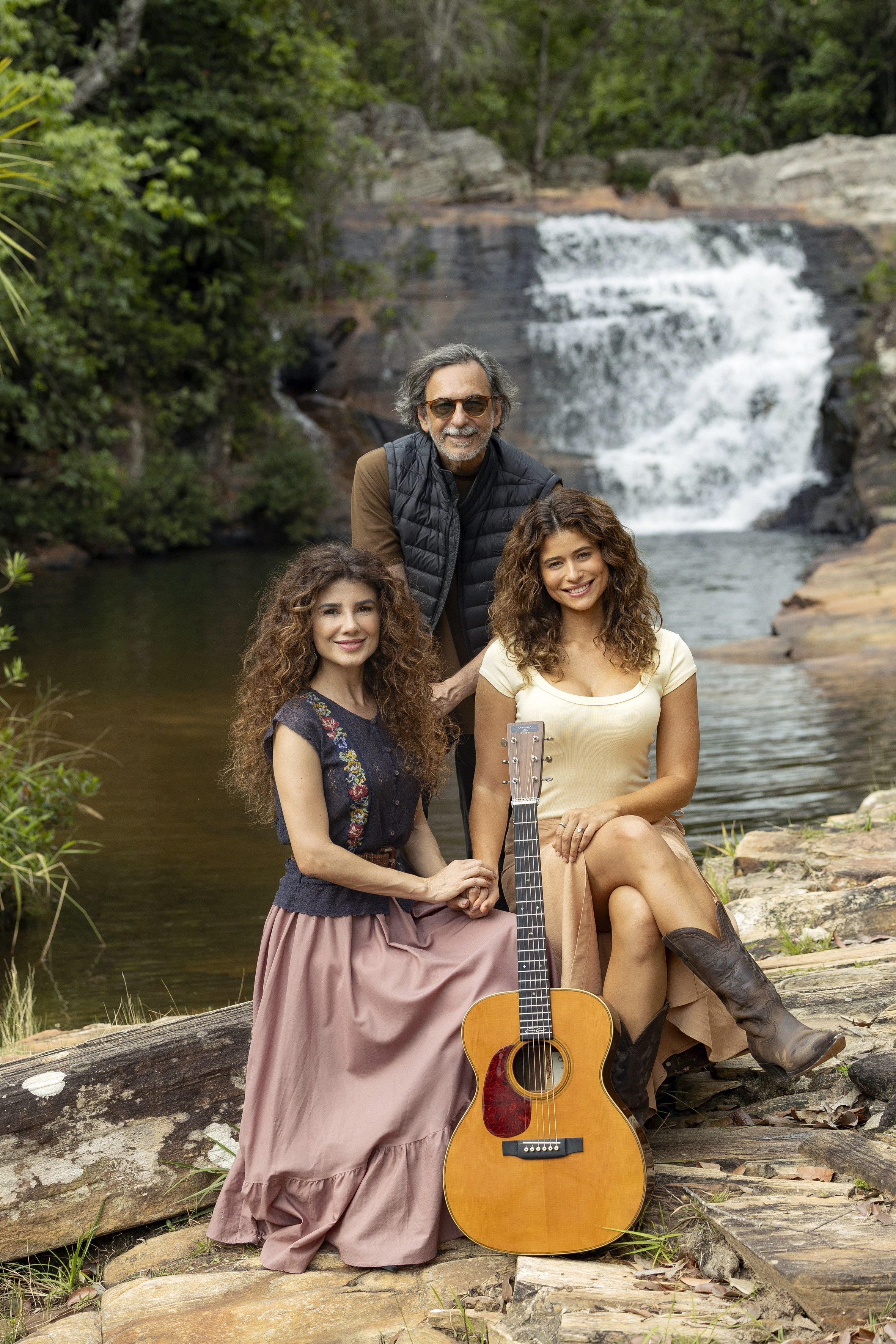 Em Coração Acelerado, Paula Fernandes é avó saudosa de Agrado, personagem de Isadora Cruz