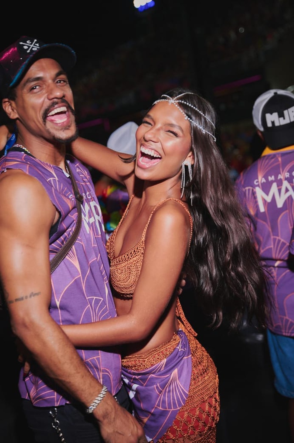 the move complete collectionプラス2025 Mell Muzzillo beija muito em camarote e diz: 'Estou casada' | Gshow