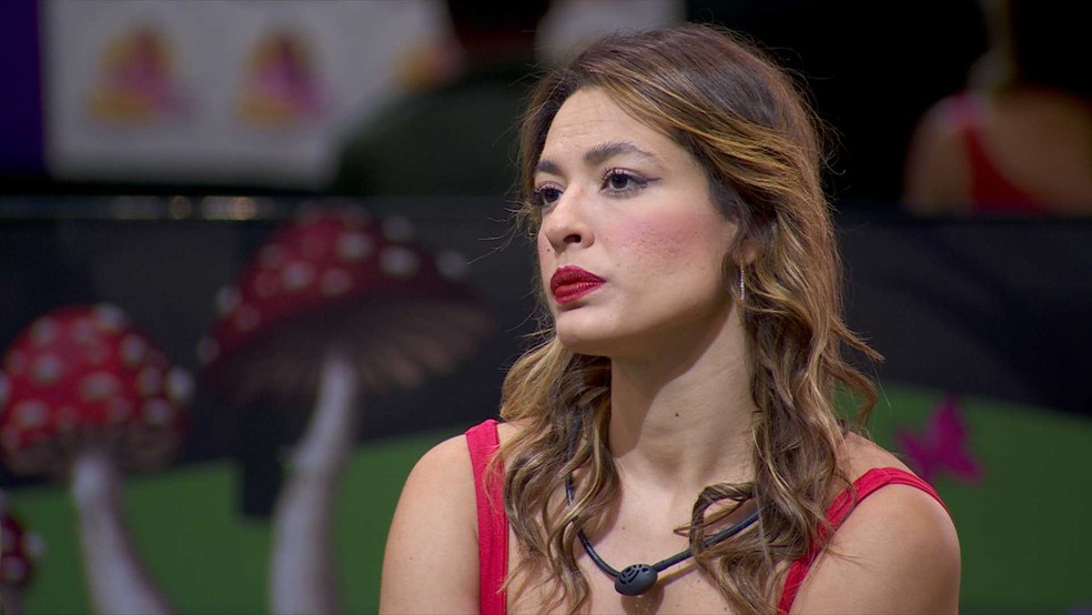 Beatriz responde após ser chamada de biscoiteira  — Foto: Globo 