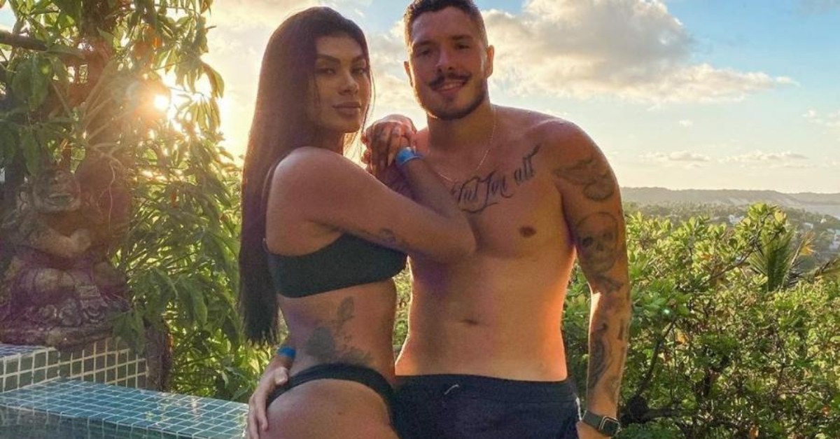 Pocah e Ronan Souza terminam noivado após 6 anos de relacionamento