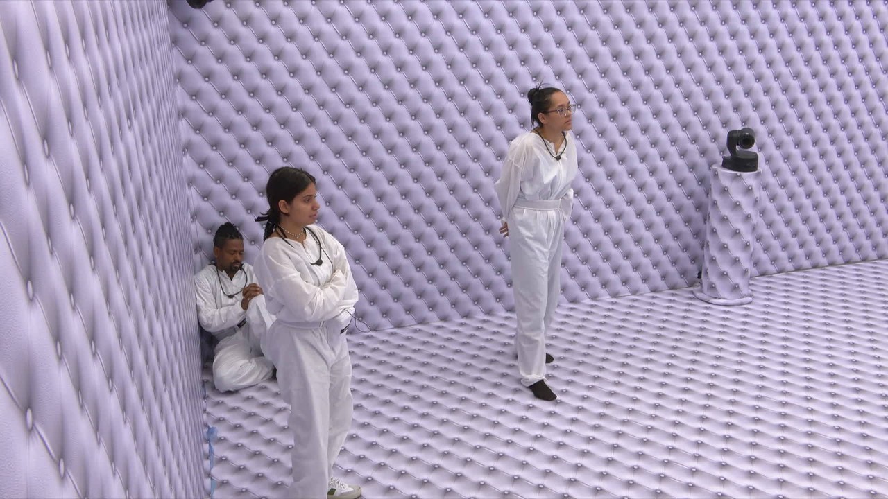 Quarto branco: candidatos são avisados sobre acesso ao banheiro e comida; veja o que muda