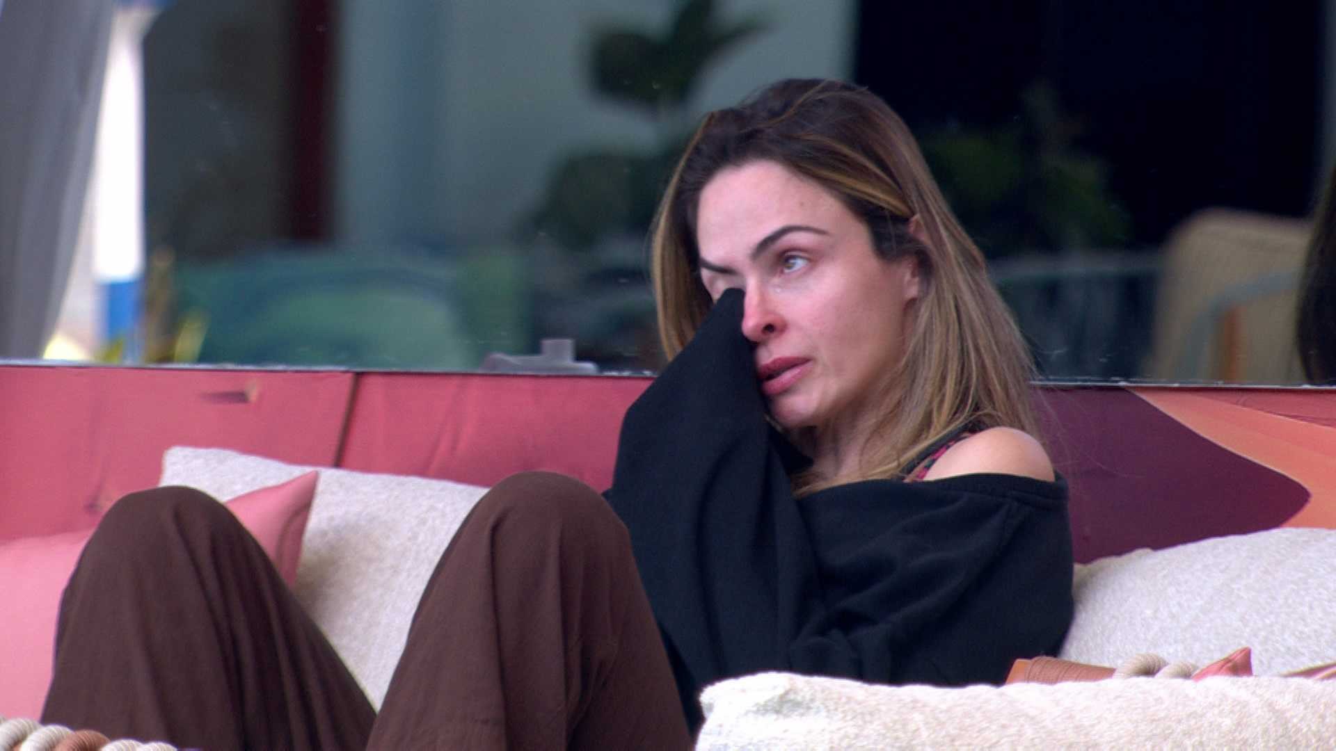 Ana Paula Renault chora ao desabafar sobre 'missão' no BBB 26: 'Sempre foi muito sério'
