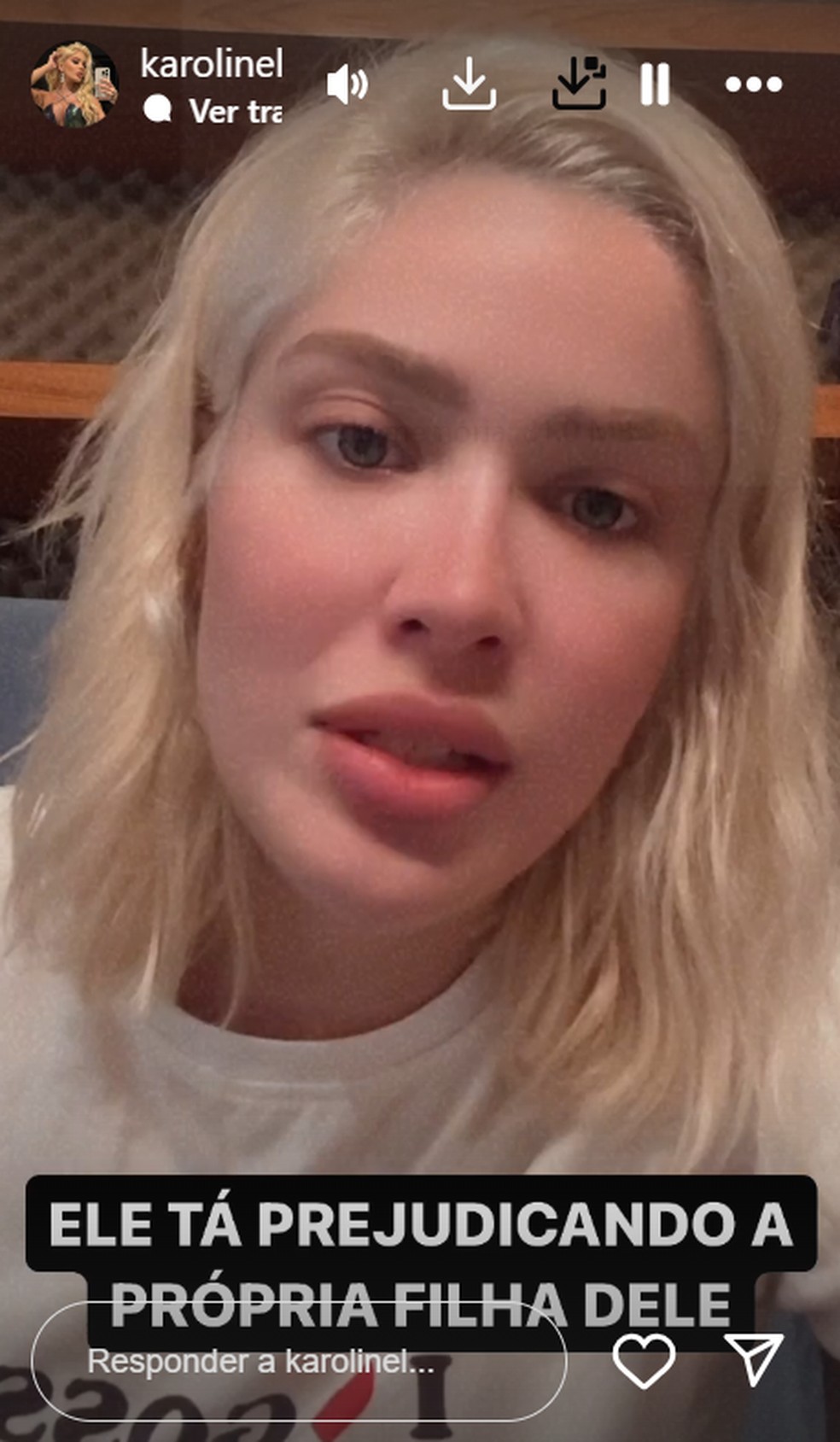 Karoline Lima reclama de demissão de babá — Foto: Reprodução/Instagram