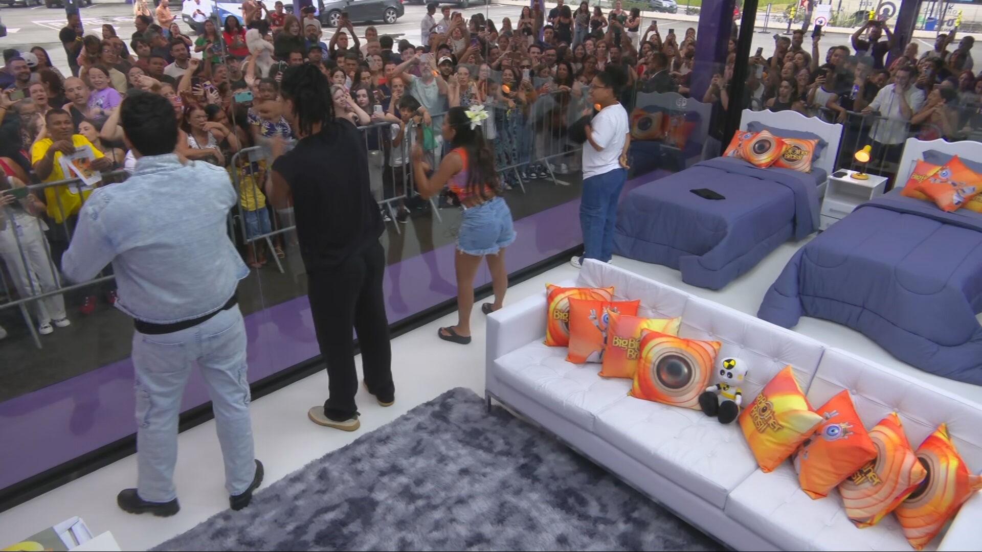 Candidatos do Sudeste chegam à Casa de Vidro, em São Caetano do Sul