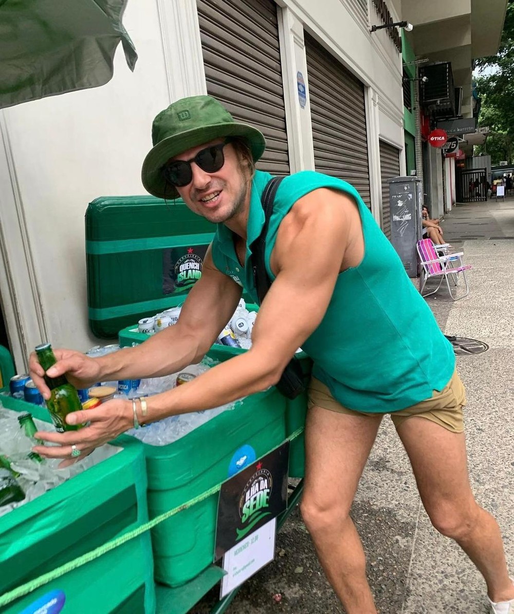 Daniel Erthal viraliza ao ser visto trabalhando como ambulante - Foto: Reprodução/Instagram