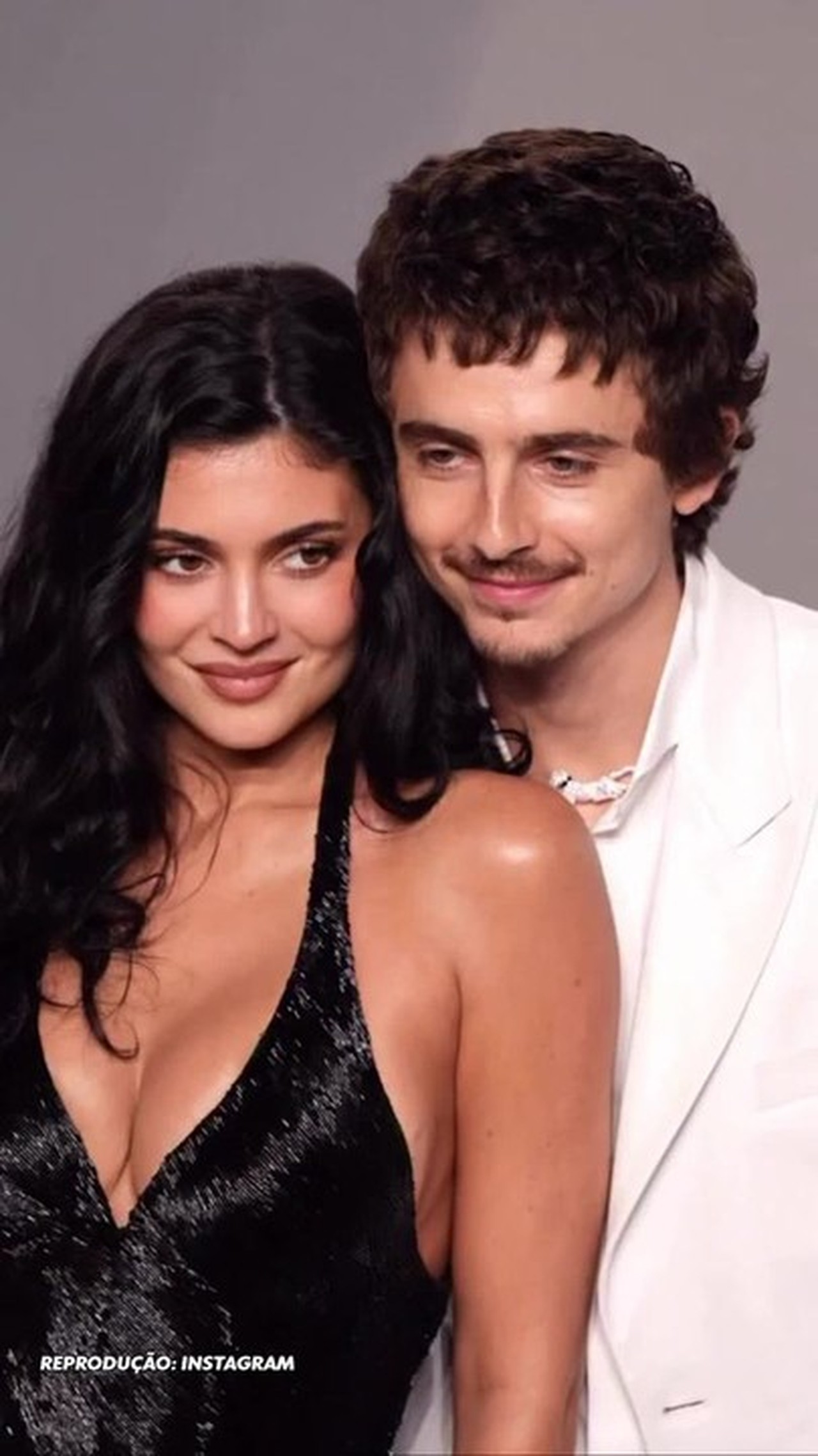 Após derrota no Oscar, Timothée Chalamet revela primeira imagem de novo filme