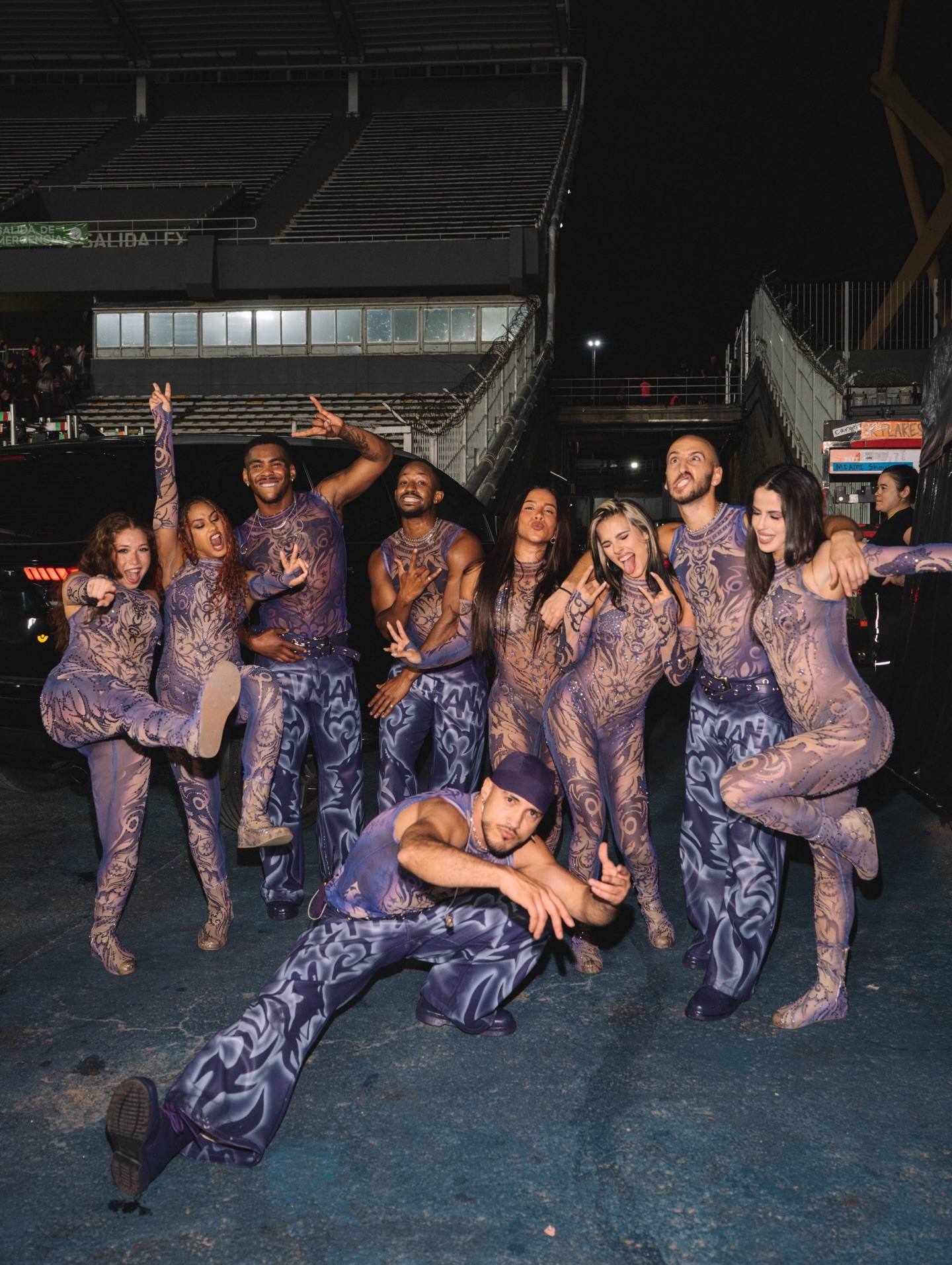 De R$ 500 reais em biquínis a elogio a Anitta: veja quem são bailarinos de Shakira no Rio