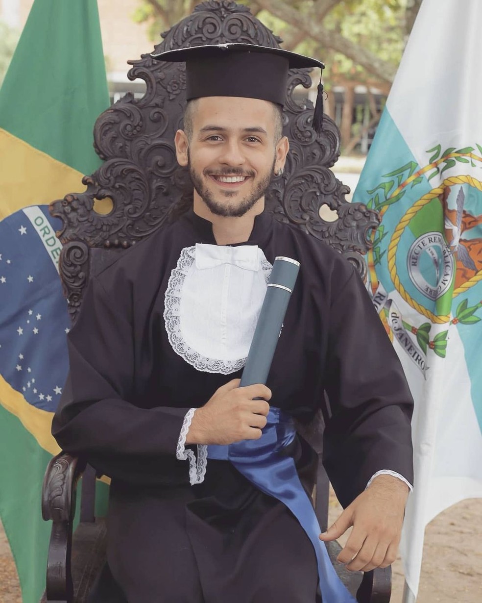 Davi Lucas se formou em Psicologia  — Foto: Reprodução/Instagram