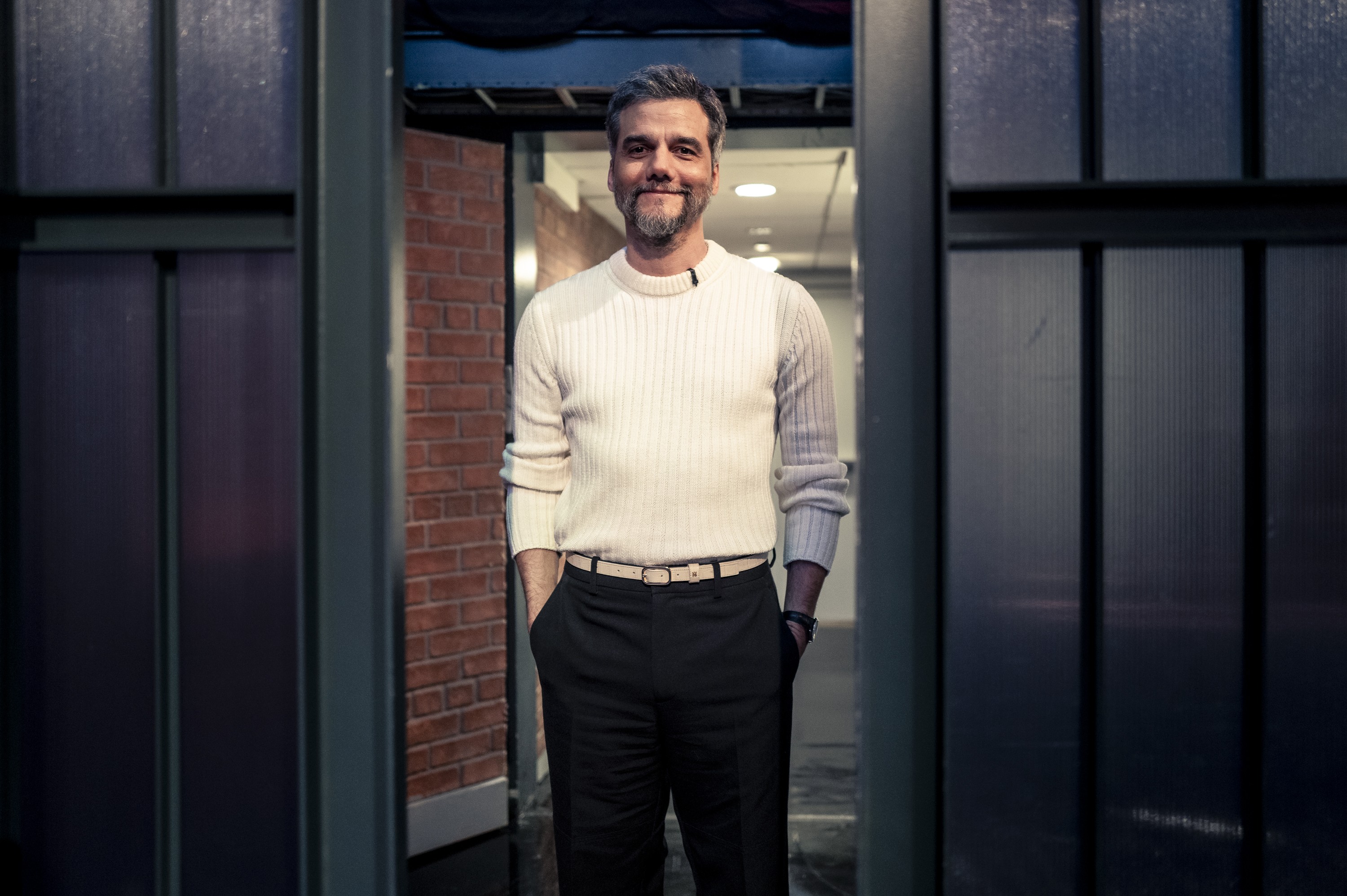 Wagner Moura é destaque em talk show nos EUA e relembra carreira internacional