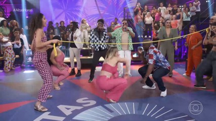 É o Tchan e Dodô cantam 'Dança da Cordinha'