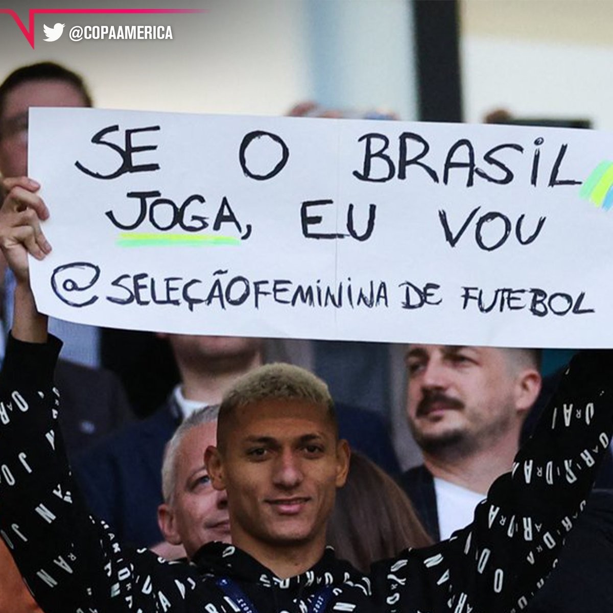 Com camisa da Seleção Brasileira Feminina, Rodrygo convoca torcida na  disputa da Copa do Mundo - Folha PE