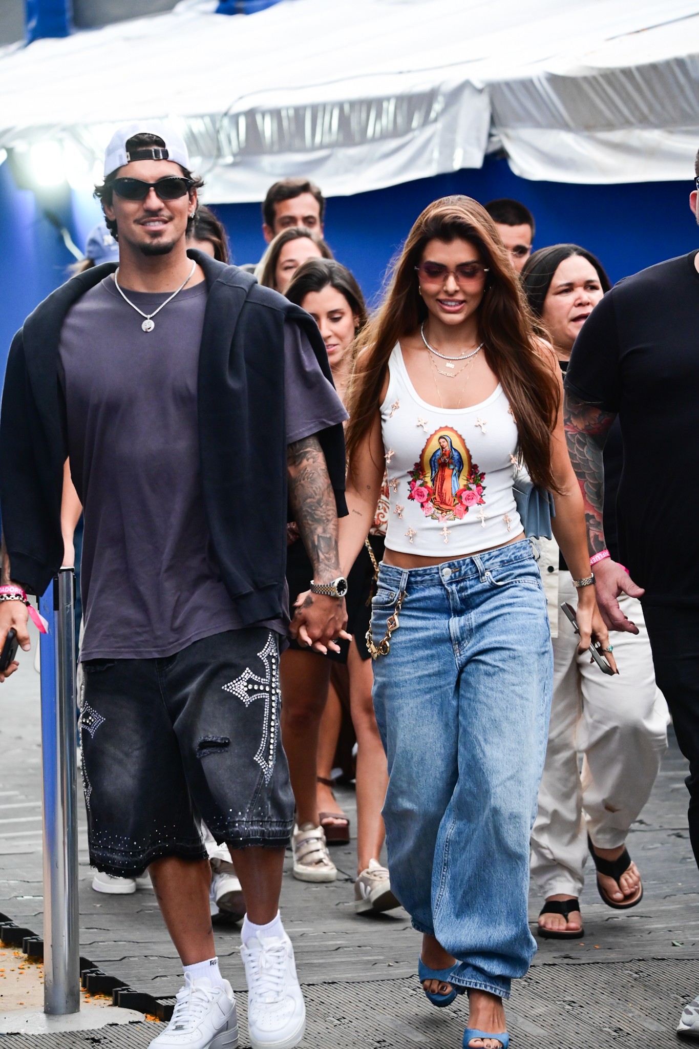 Gabriel Medina curte o Tardezinha ao lado da nova namorada