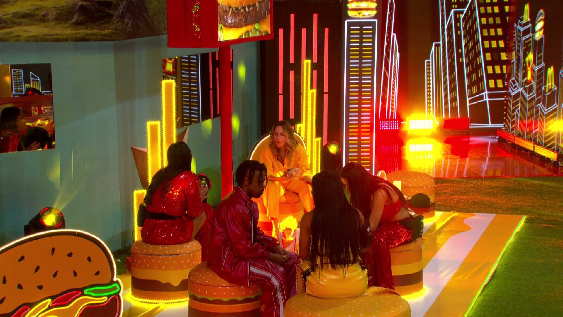 Ana Paula Renault questiona Chaiany sobre participante, e sister diz: 'Não consigo soltar a mão dela'