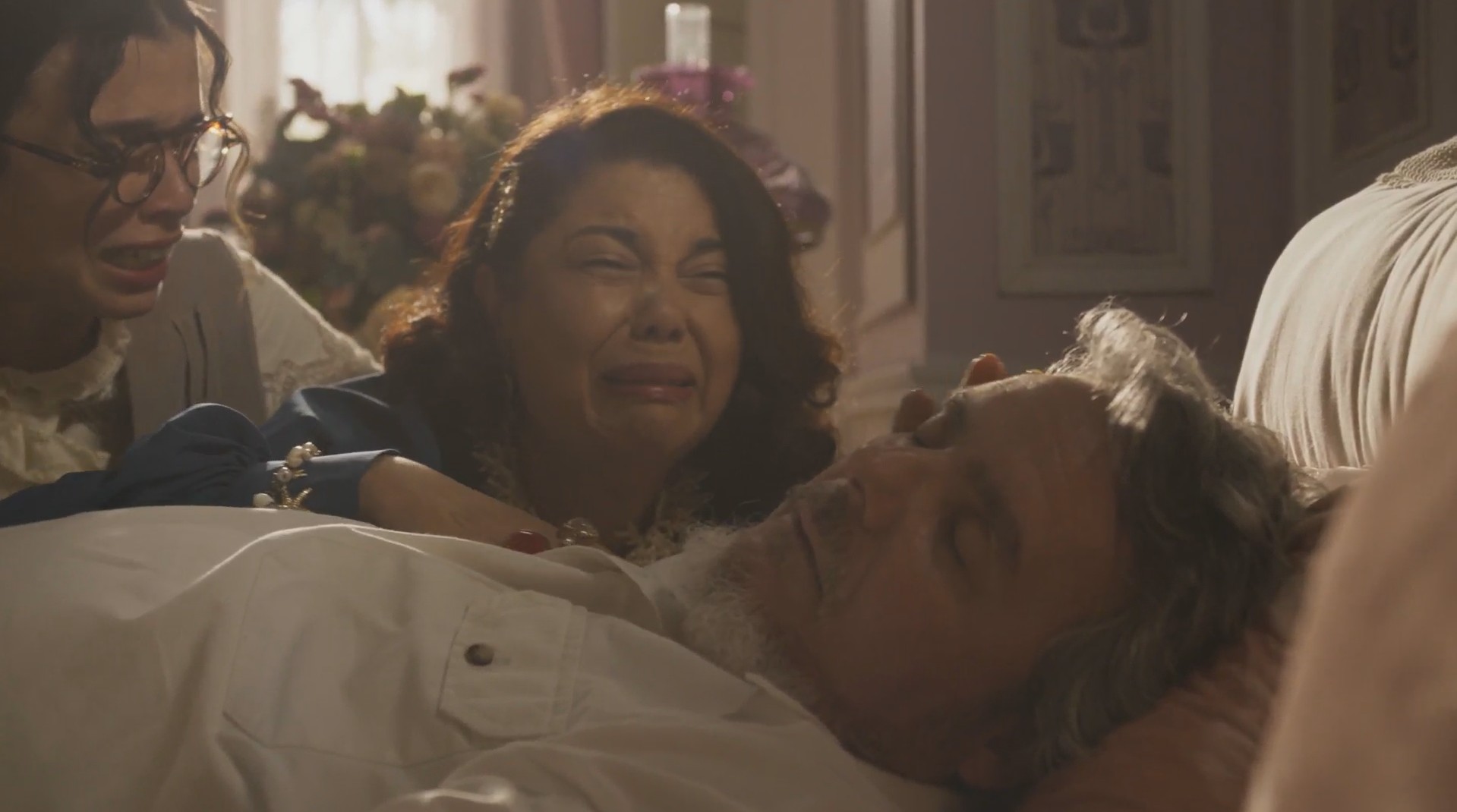 Fabiana Karla como Graça em cena emocionante na novela A Nobreza do Amor