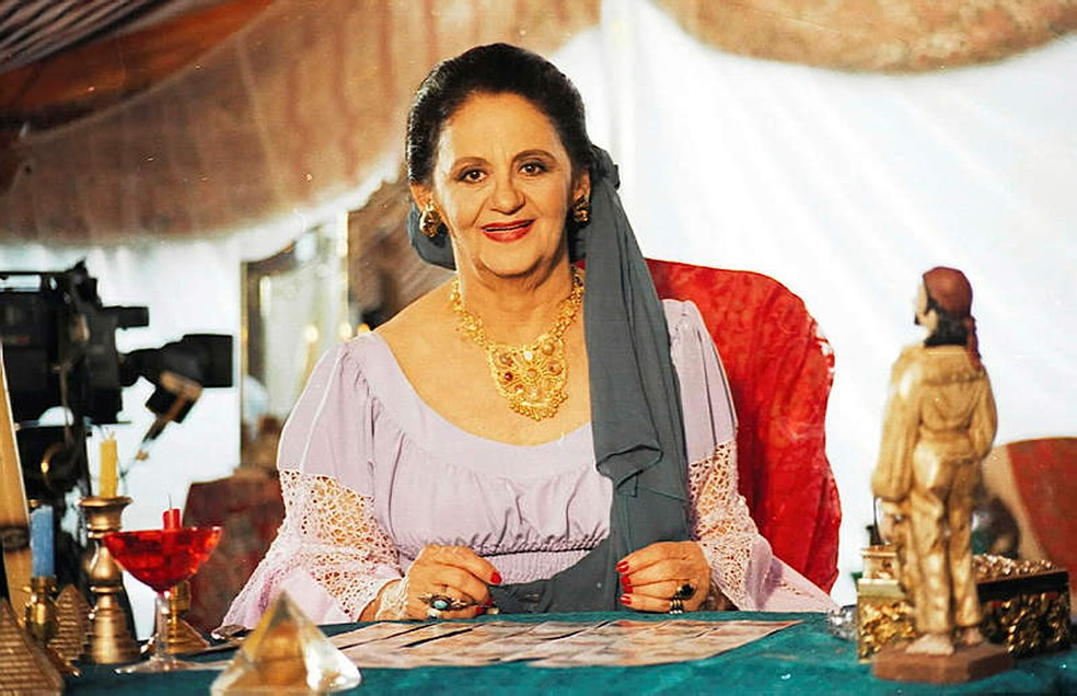 Laura Cardoso em 'Explode Coração' — Foto: Acervo TV Globo