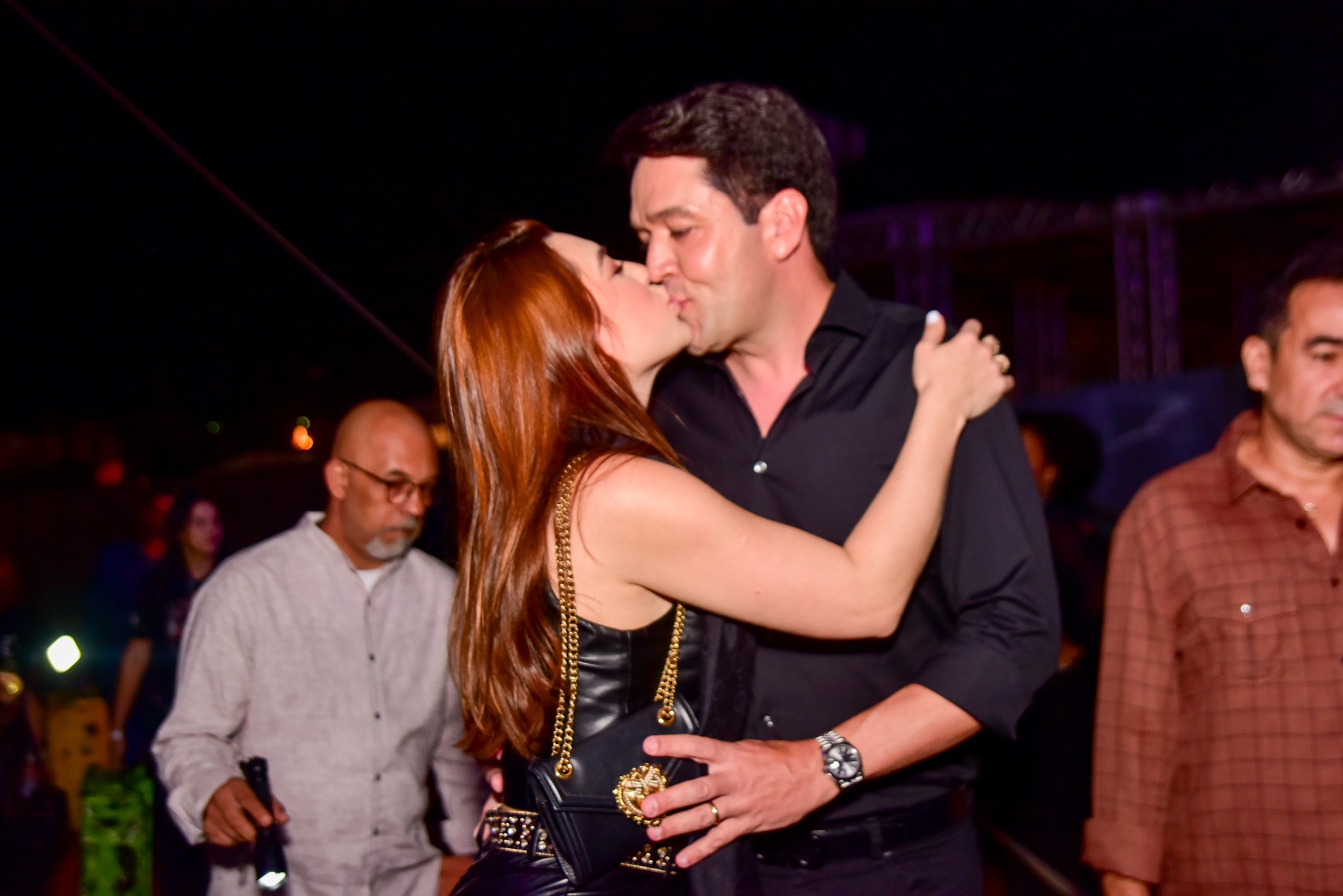 Naiara Azevedo curte Caldas Country em clima de romance; confira fotos