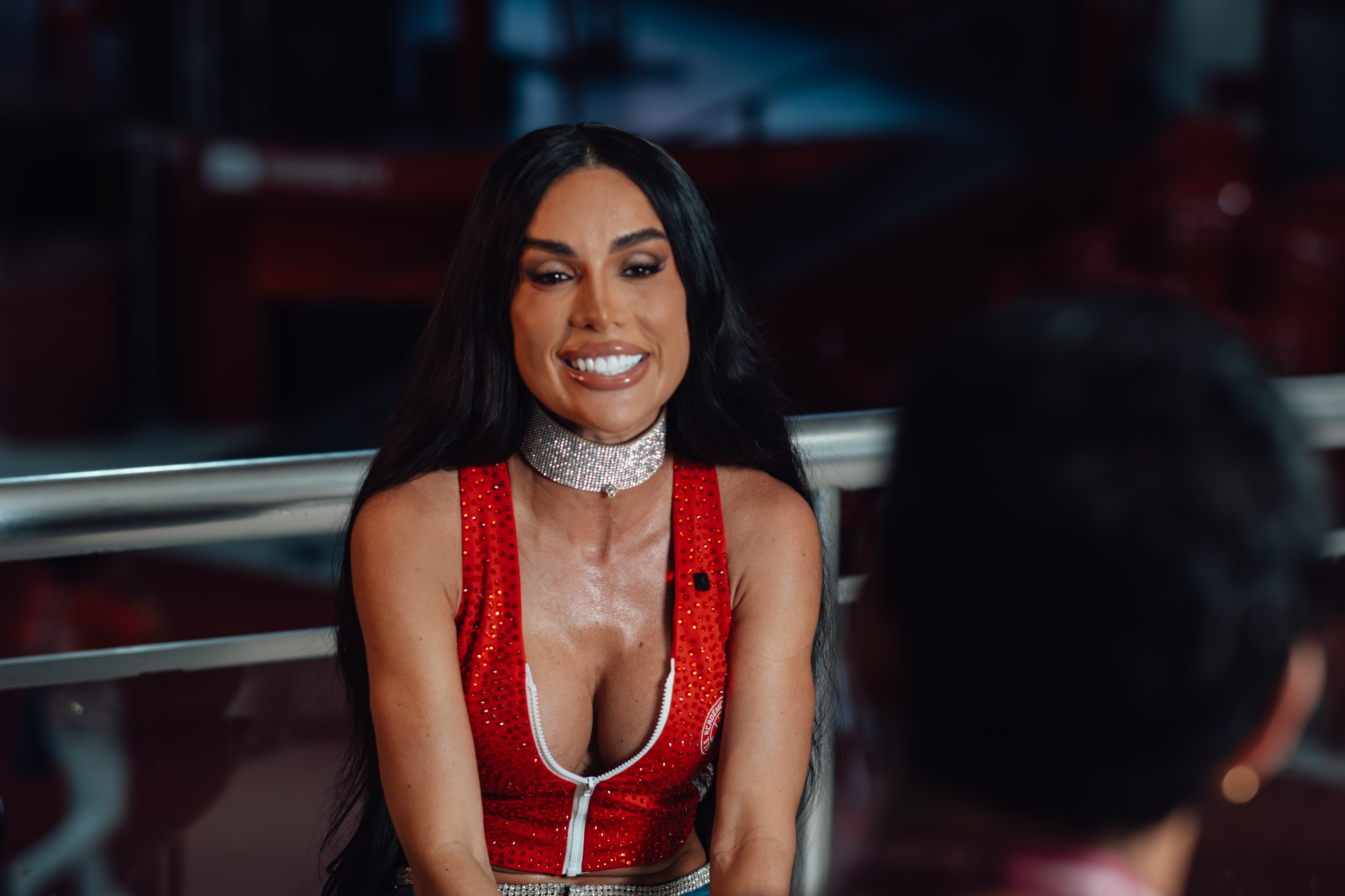 Musa de Milhões do Salgueiro, Tati Barbieri terá fantasia banhada a ouro: 'Estourou o orçamento'