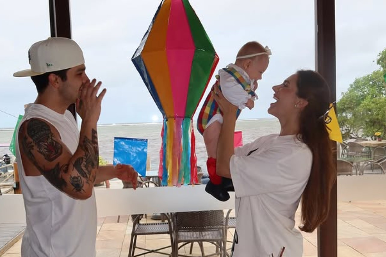 Jade Magalhães celebra 1 ano da filha com Luan Santana sem mostrar o rosto de Serena: 'Minha alegria'