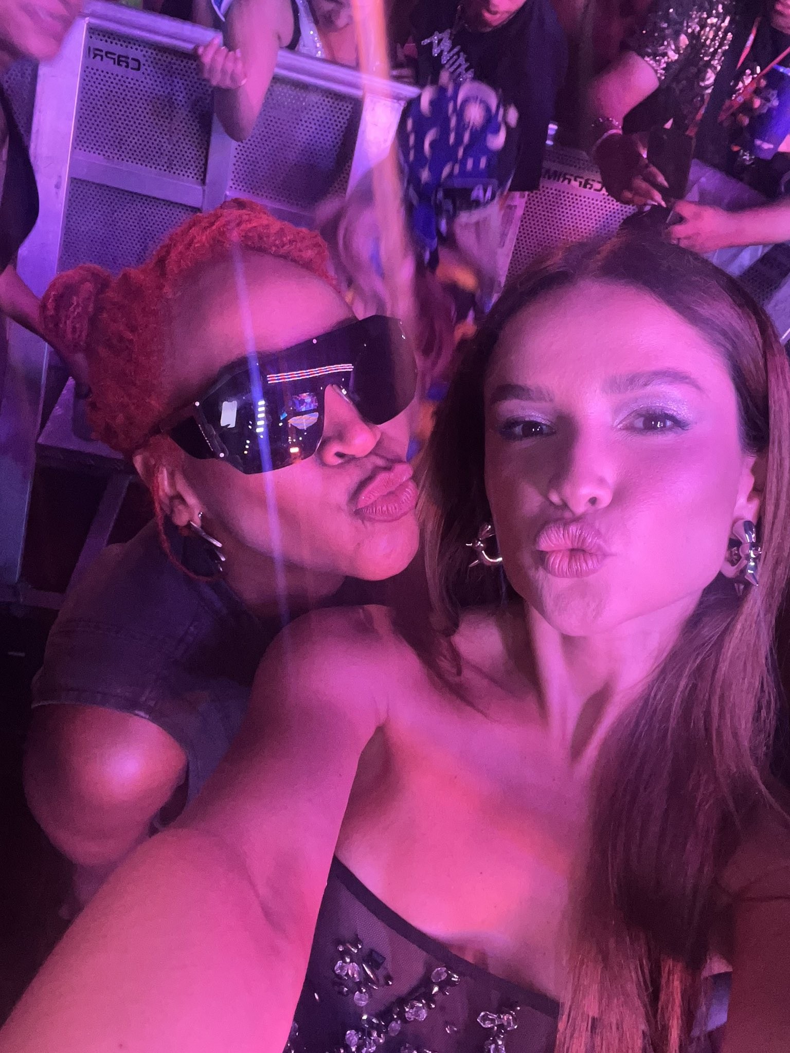 Karol Conká e Juliette posam juntas em selfie: 'Do BBB para a vida'