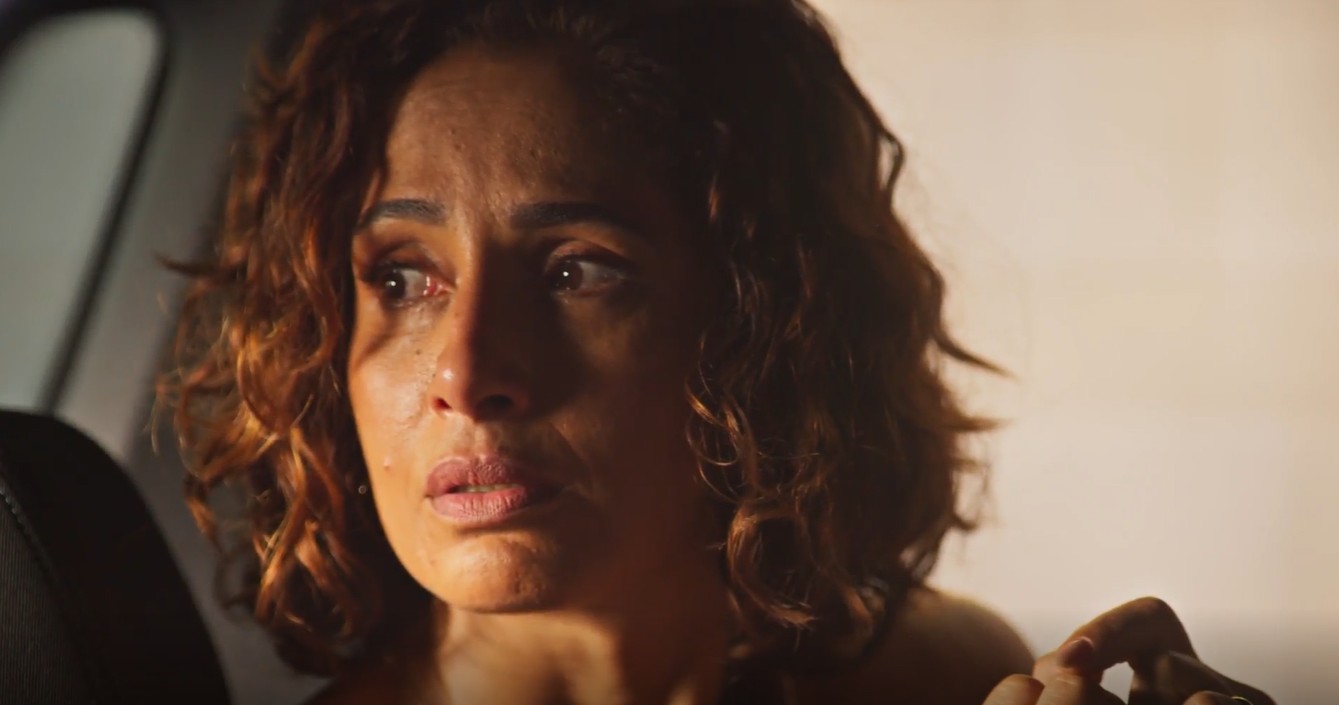 Em Dona de Mim, Leo paga fiança, e Ellen sai da cadeia