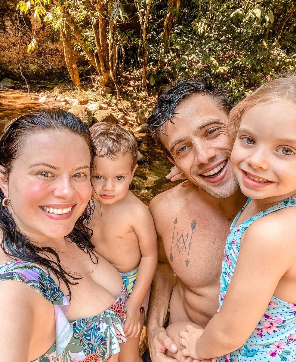 Rafael Cardoso parabeniza a sogra, a jornalista Sonia Bridi, em seu aniversário: 'Avó maravilhosa!' | Gshow