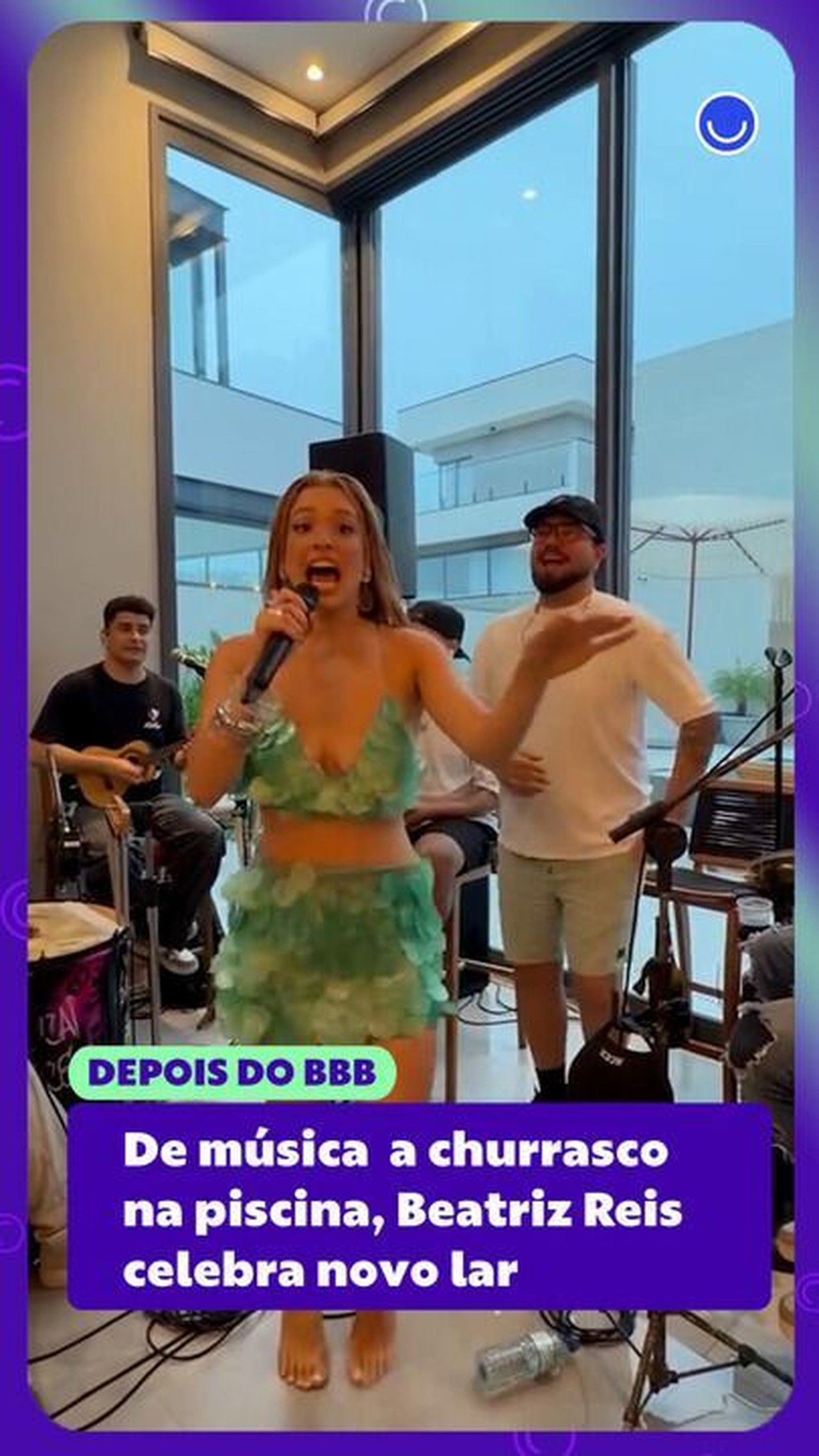 Beatriz Reis curte fim de ano em sua 1ª casa própria, de 628m²: 'As comemorações não param'