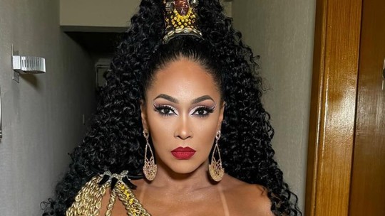 Rosiane Pinheiro lamenta morte de danarina com quem disputou vaga para o  o Tchan: 'Notcia triste'