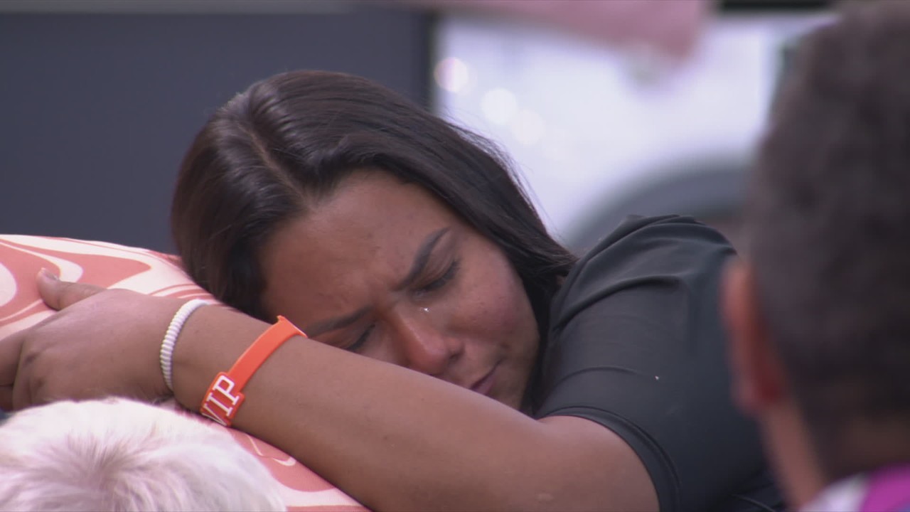 Chaiany chora com receio de deixar o BBB 26: 'A gente teve que lutar muito'