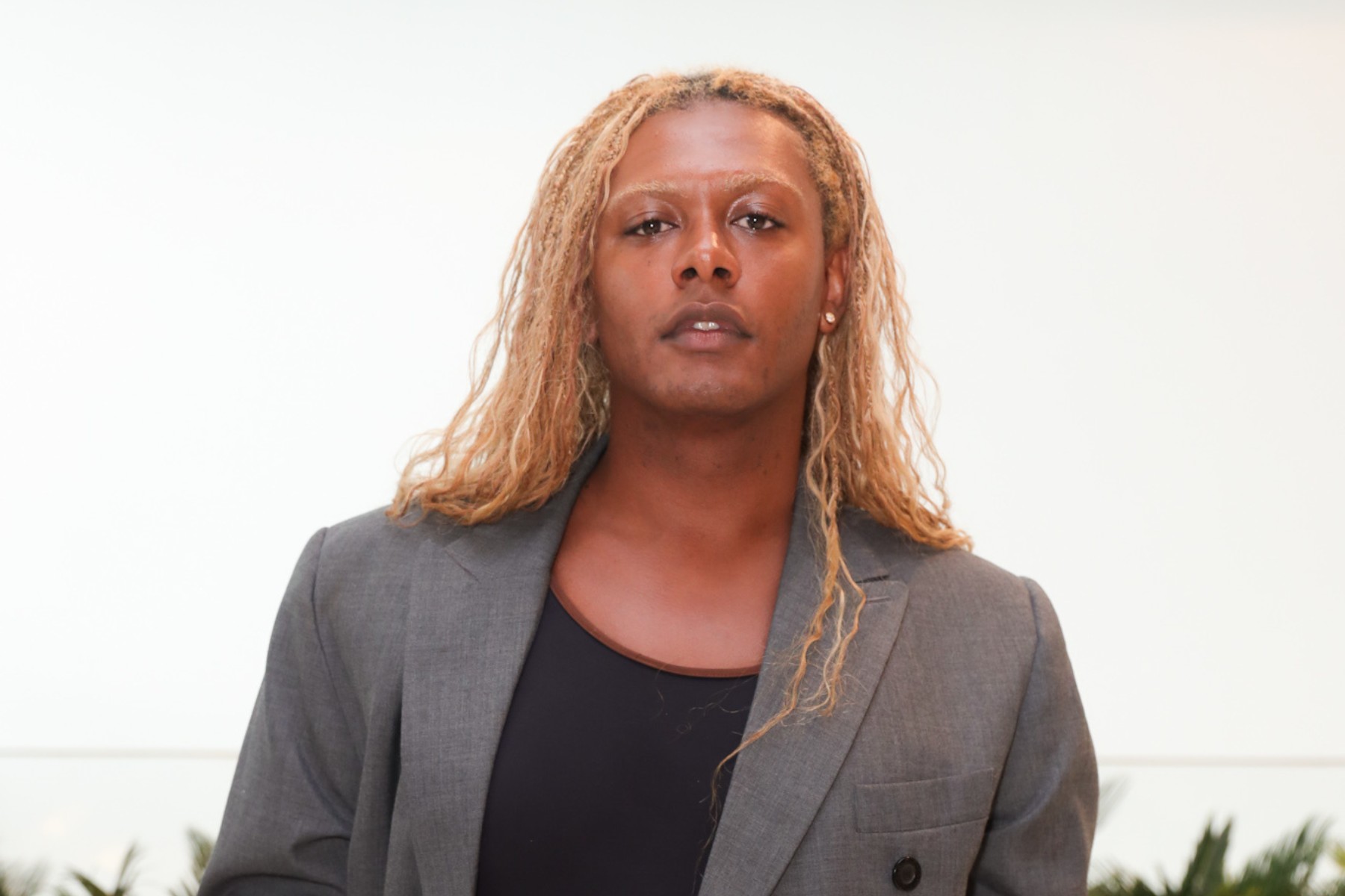 Liniker desfila no SPFW: 'Brincava de ser modelo quando era criança'