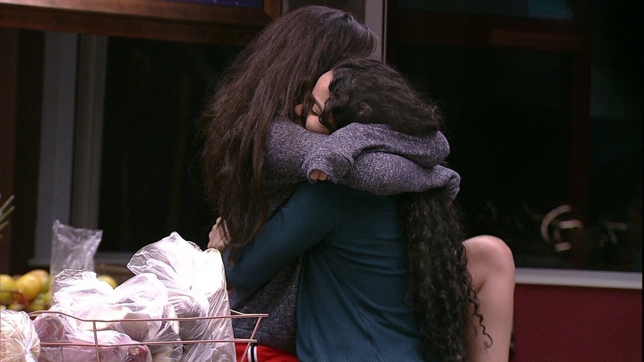 Tereza e Elana desejam boa sorte para Hana | Gshow