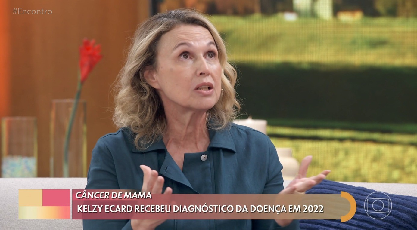 Kelzy Ecard, a Helga de Três Graças, relembra câncer agressivo: 'Foi pesado'