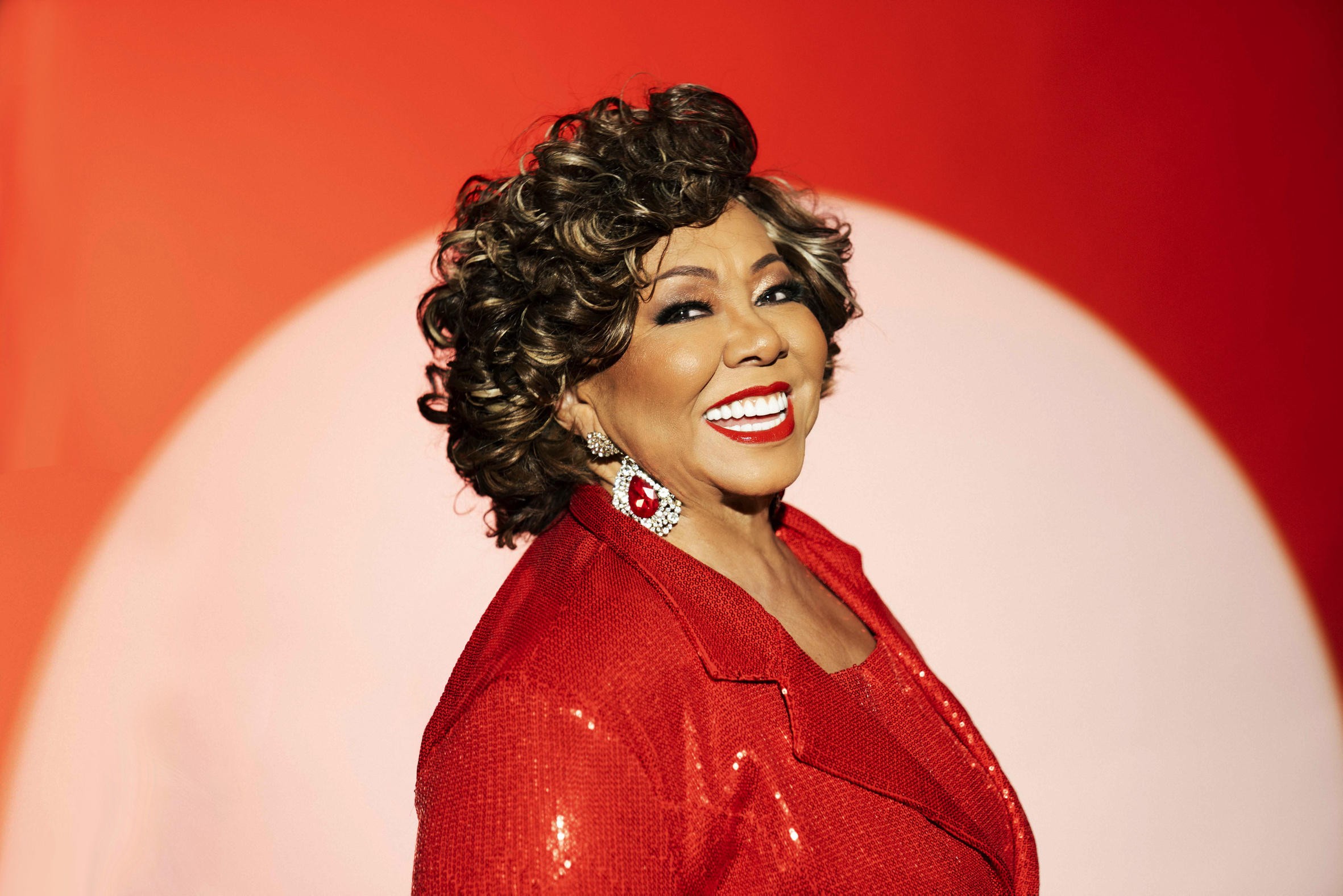 Alcione canta com IZA e mais convidados especiais em espetáculo com transmissão do Multishow