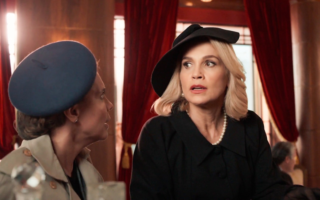 Em Êta Mundo Melhor!, Sandra tem plano macabro para fugir da polícia: 'Vou morrer!'