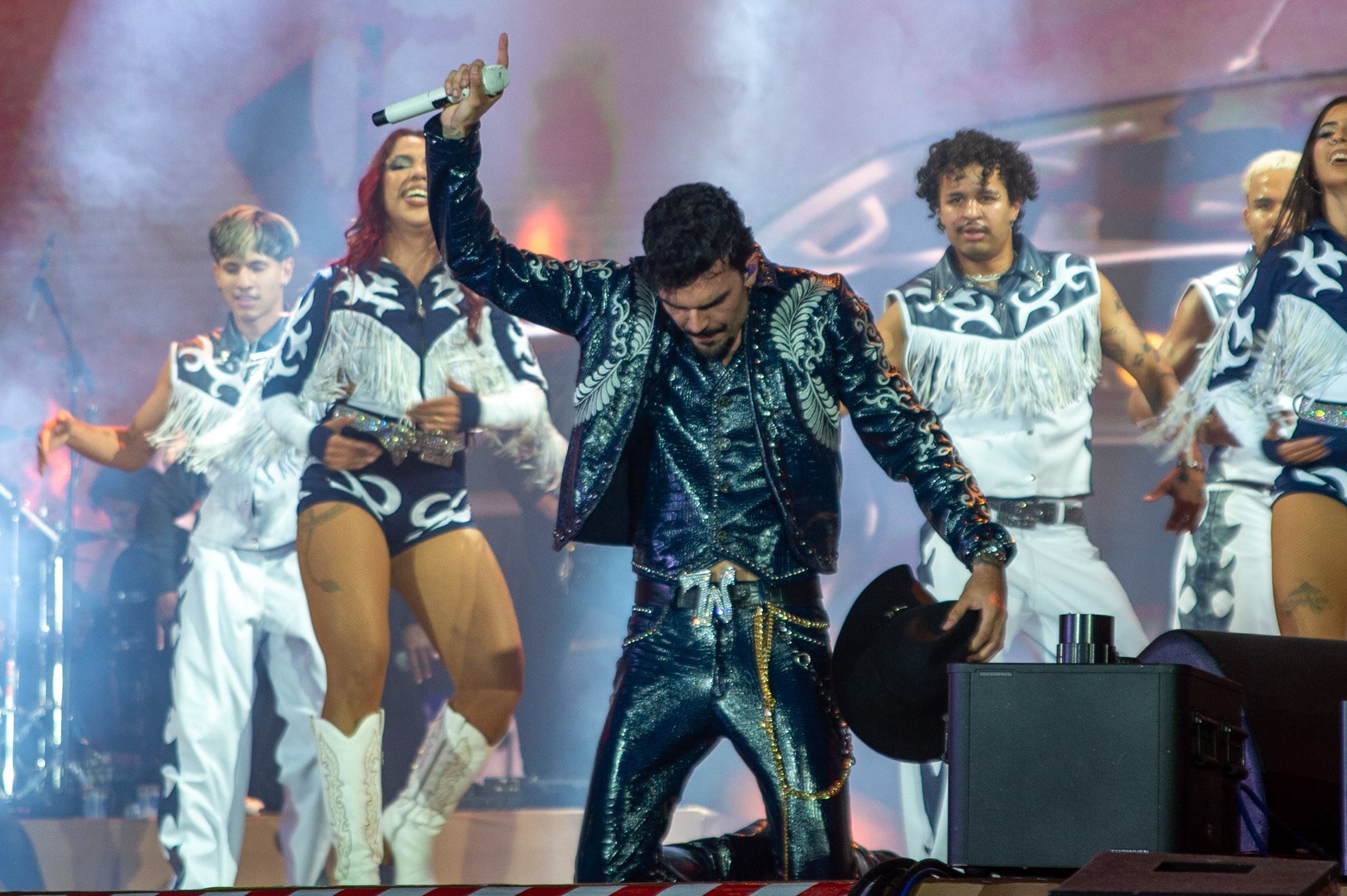 Luan Pereira em apresentação no palco de Barretos