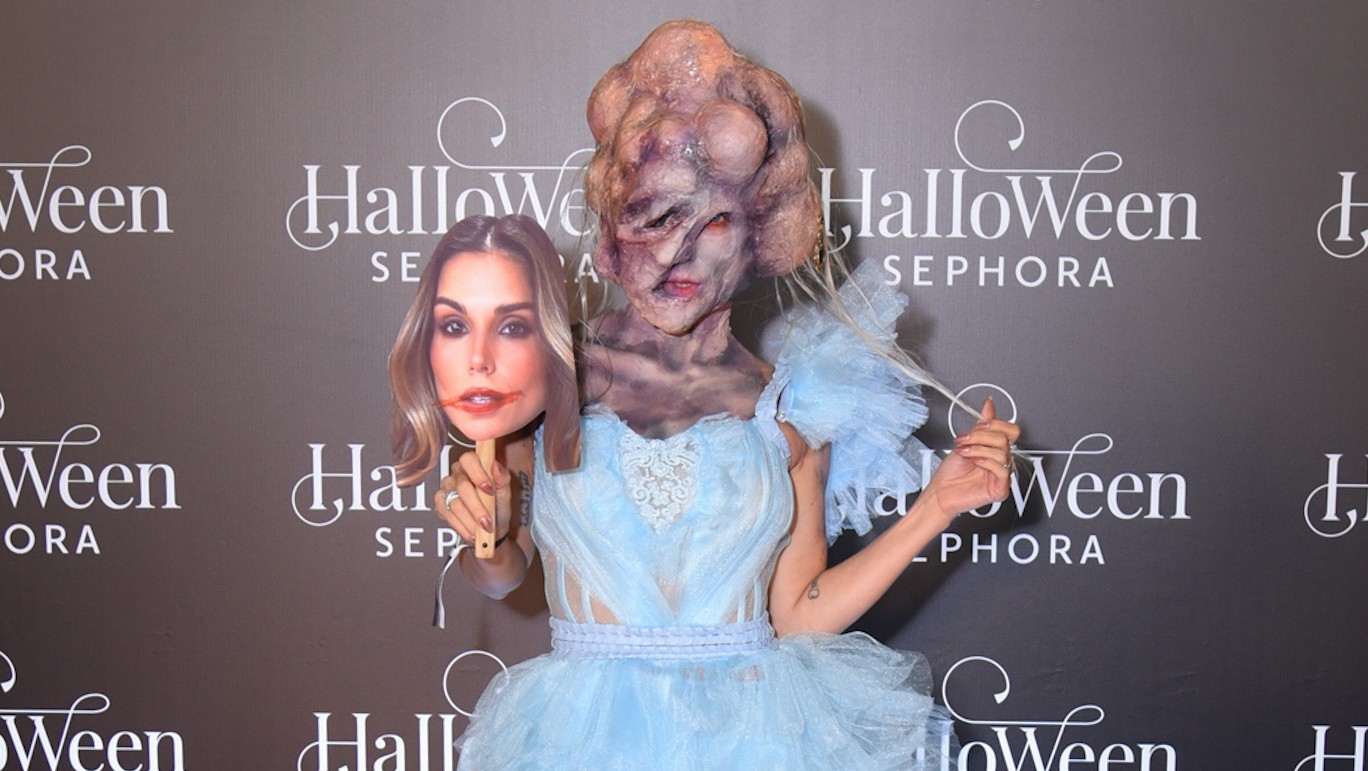 Público elege fantasia de Flávia Viana como a melhor em Baile de Halloween; confira