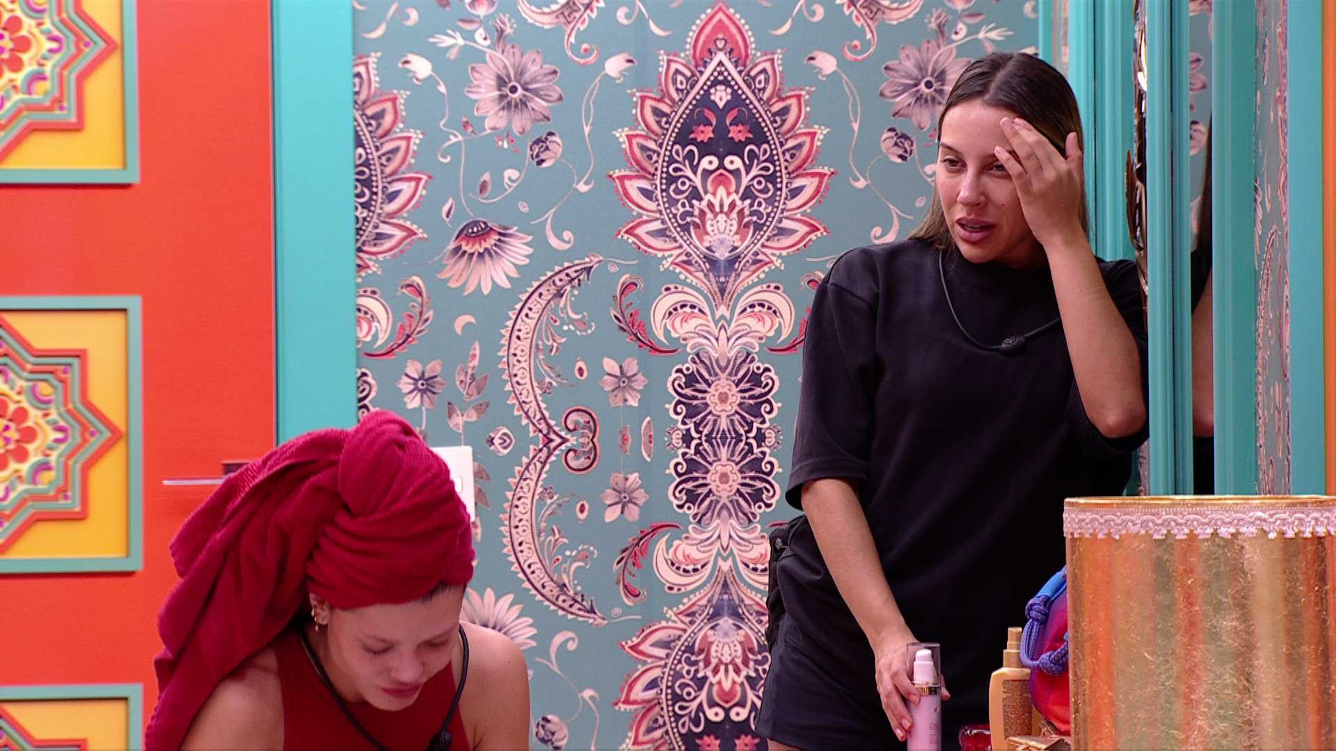 Renata opina sobre Vitória Strada no BBB 25: 'Estou te sentindo mais espontânea'