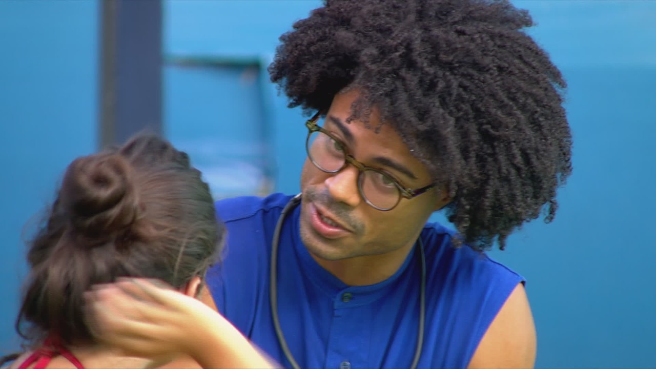 Breno conversa com sister do BBB 26 e garante: 'Não tenho raiva de você'