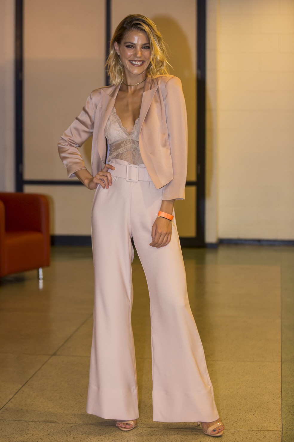 Roupas para exposição sales 2018