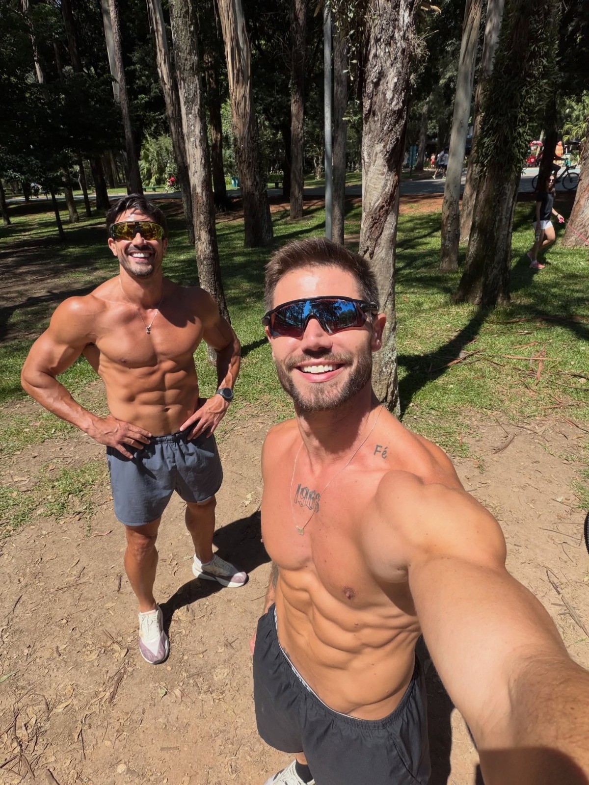 Jonas Sulzbach retorna a São Paulo e passeia no Parque Ibirapuera: 'O bom filho à casa torna'