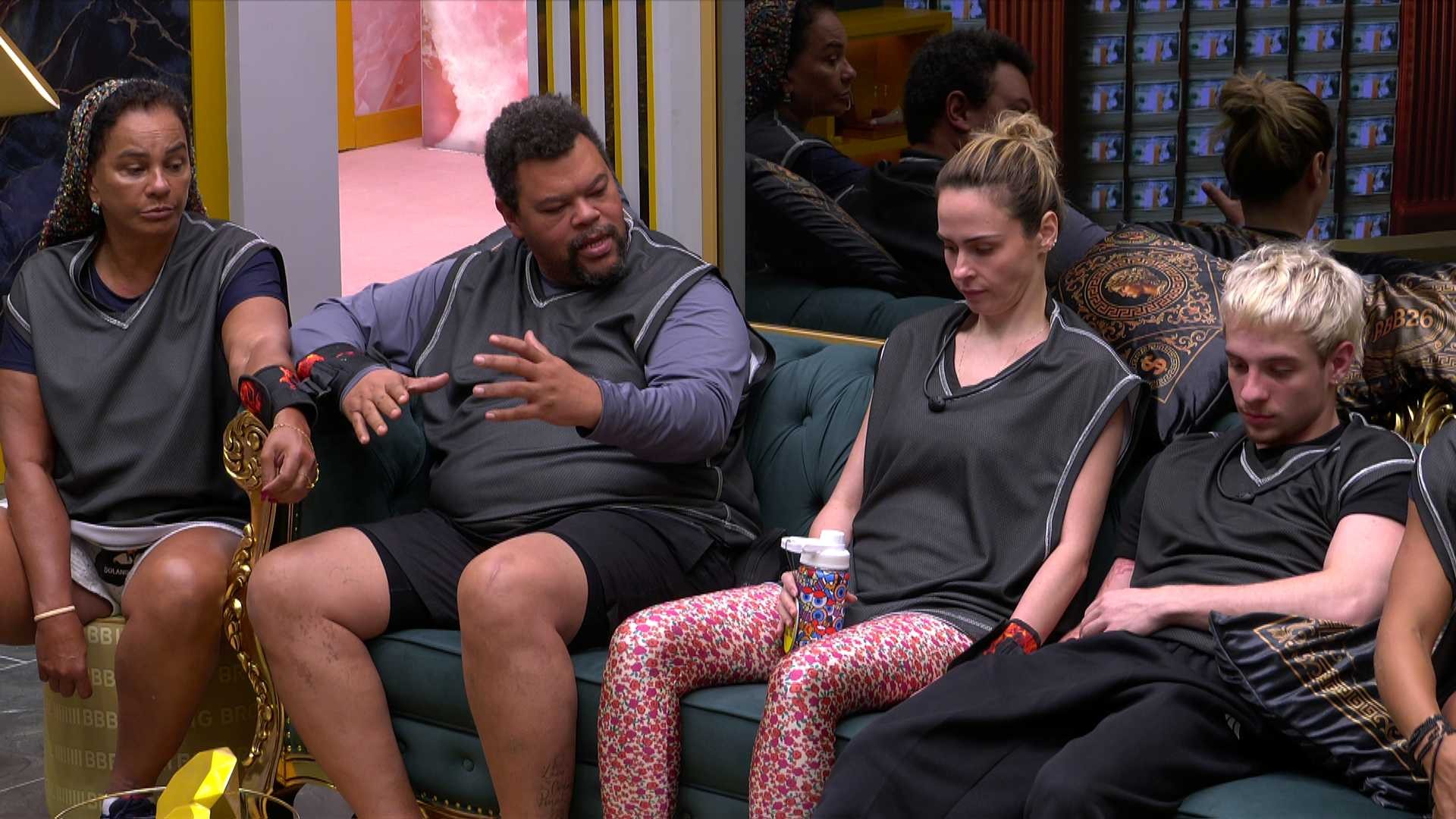 Ana Paula Renault e Babu Santana discutem sobre Prova do Anjo na sala: 'Só não vale chorar agora'