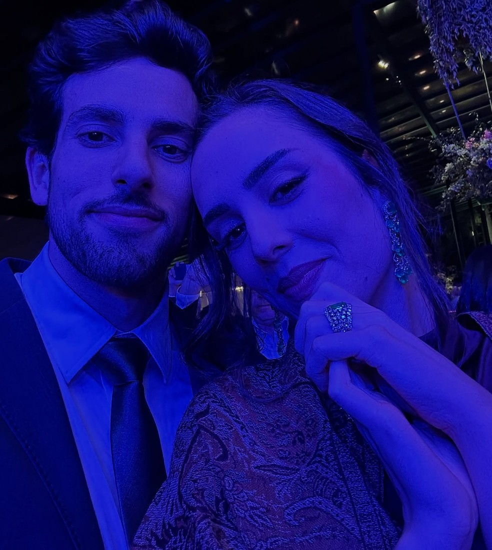 Julinho Casares e Lara Silva — Foto: Reprodução/Instagram