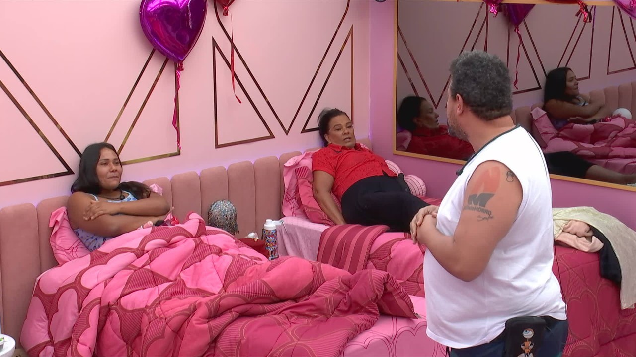 Chaiany se desentende com brothers após interação com Ana Paula: 'Desiste de mim, Babu'