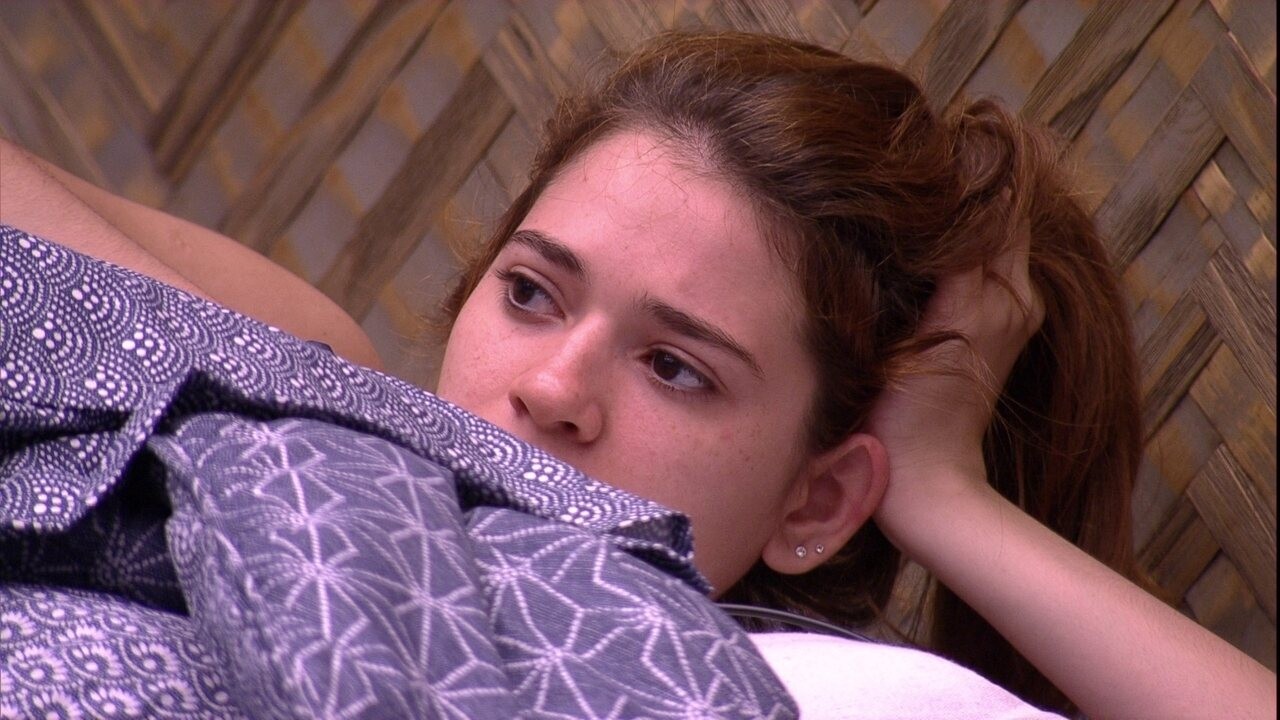 Ana Clara: 'Tô achando a Paula tão estranha, meio ríspida' | Gshow